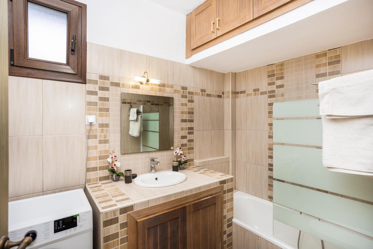 Twinstars Apartment With Courtyard And View Kalyves Polygyrou Exterior photo